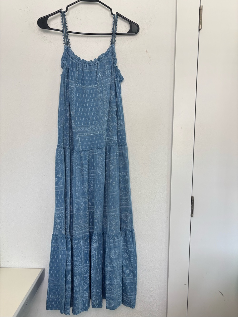 LUCKY BRAND COOL BLUE TIERED PAISLEY BANDANA PRINT MAXI DRESS SZ SMALL